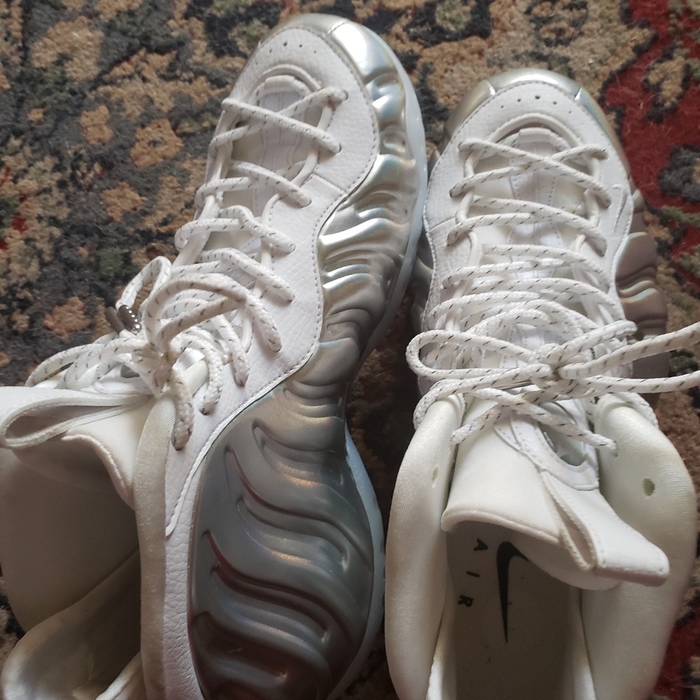 Chromposites 9 in women 7.5 in men